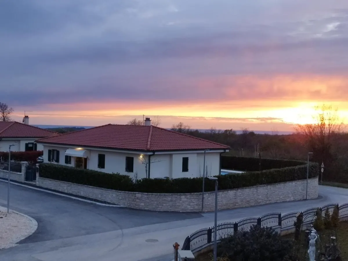Appartamento Tonis Buje 0*,  Croazia